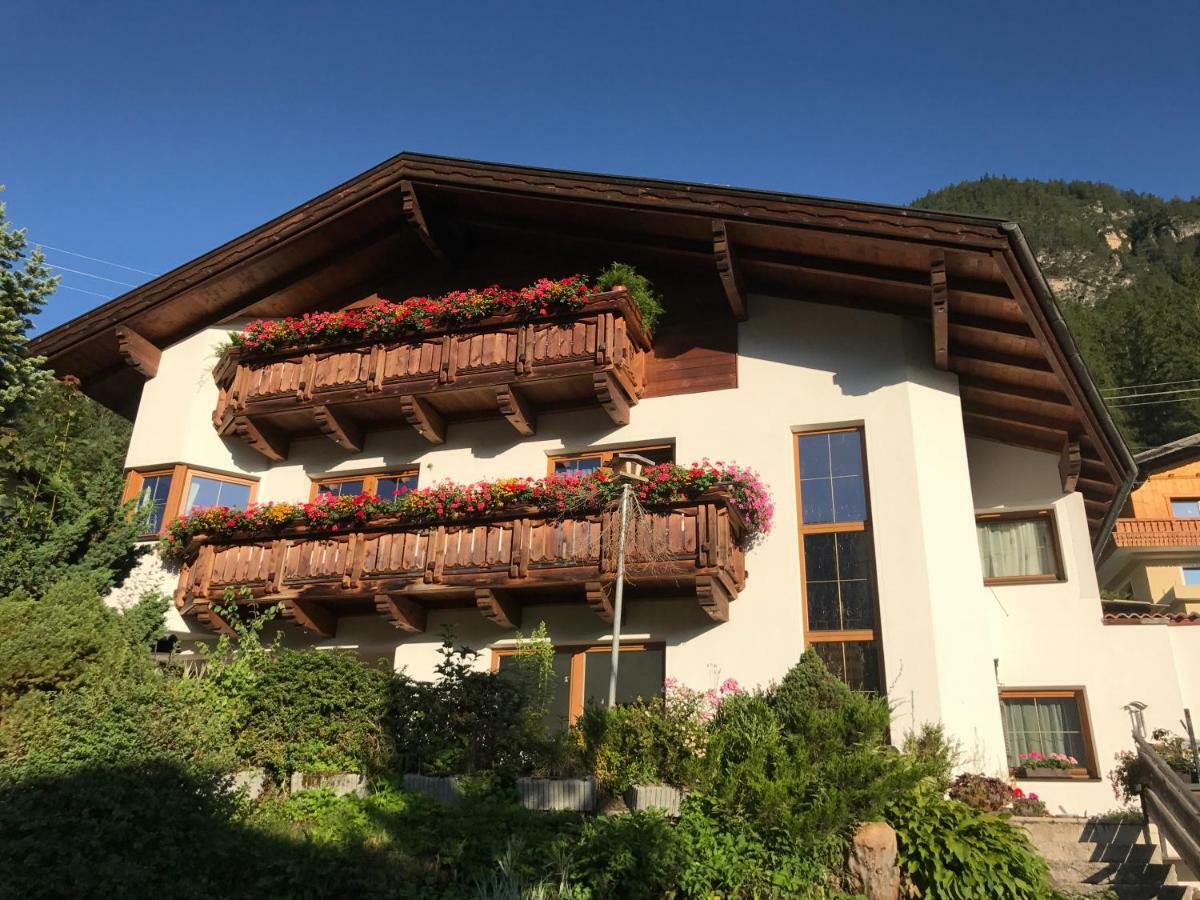 Ferienwohnung Bergler Trins Extérieur photo